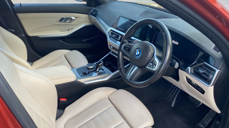 BMW 3 Series 330e M Sport 4dr Step Auto Saloon